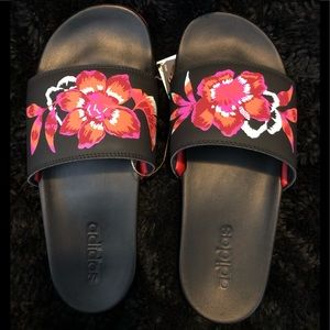 Adilette Logo comfort slide sandal